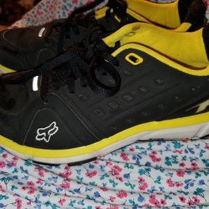 Women's size 7.5 FOXY Sneakers